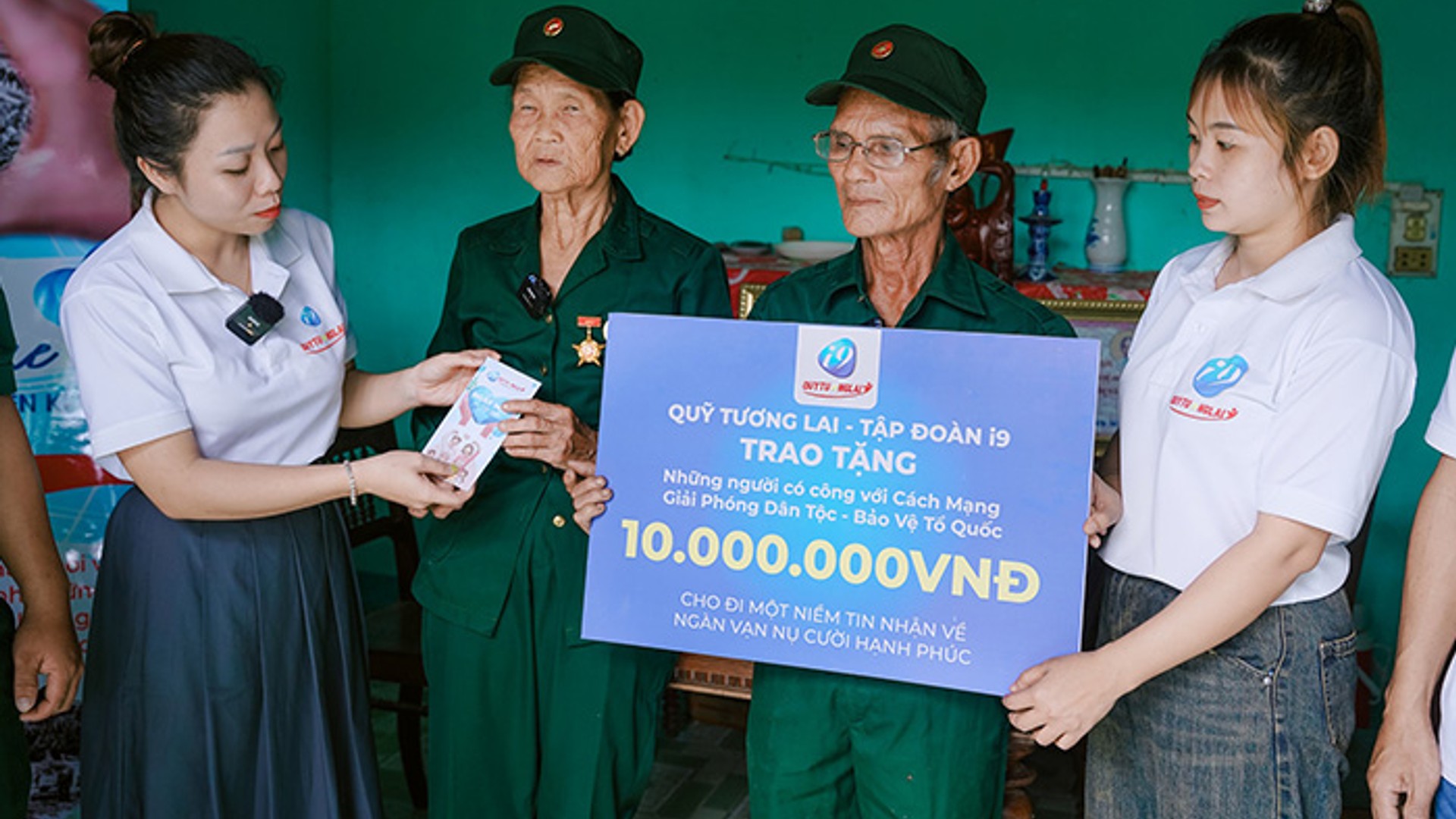 Hình ảnh hỗ trợ người dùng mới tại OKVIP