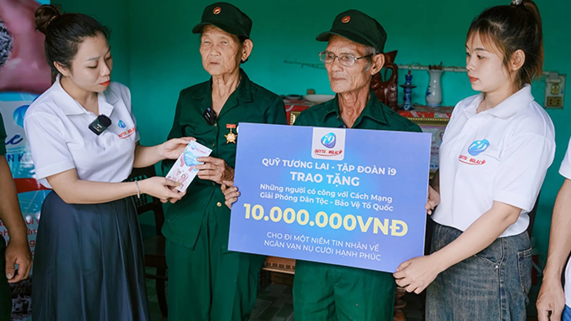 Hình ảnh hỗ trợ người dùng mới tại OKVIP